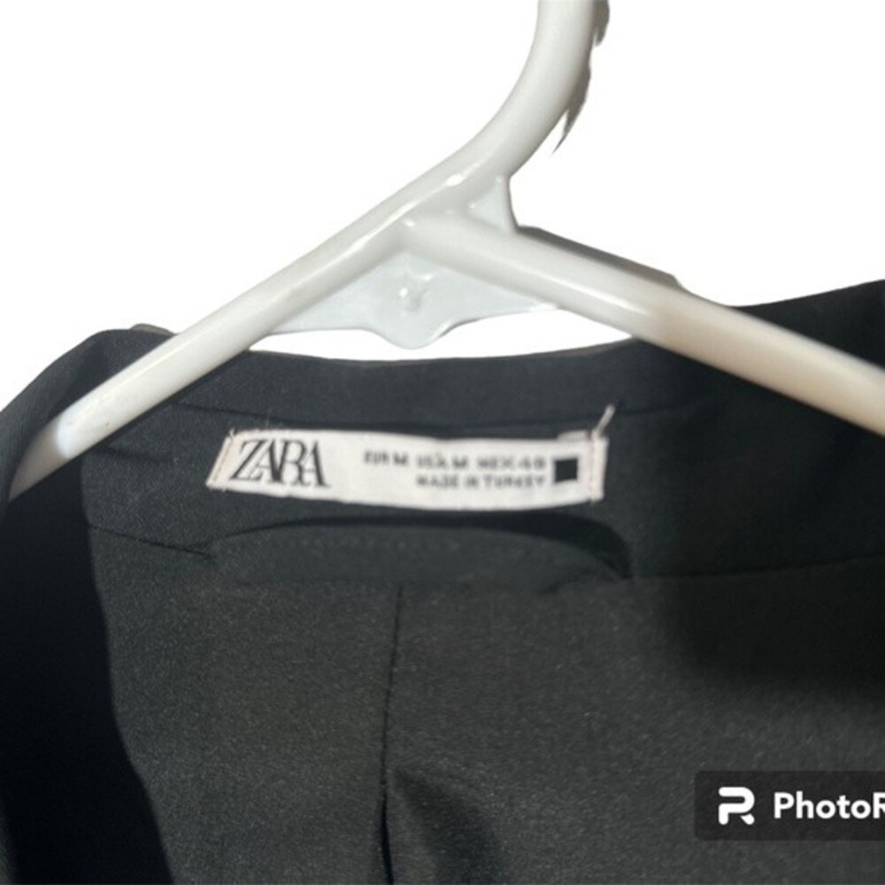 Zara Woman Black blazer for business or With Jeans during the weekend.  Size M - Picture 2 of 4